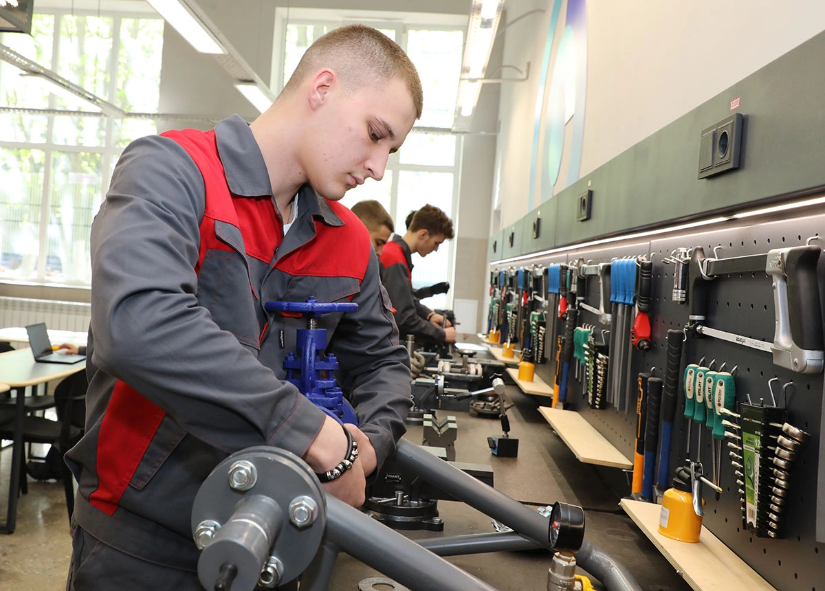 Металлоинвест.JPG Металлоинвест.JPG