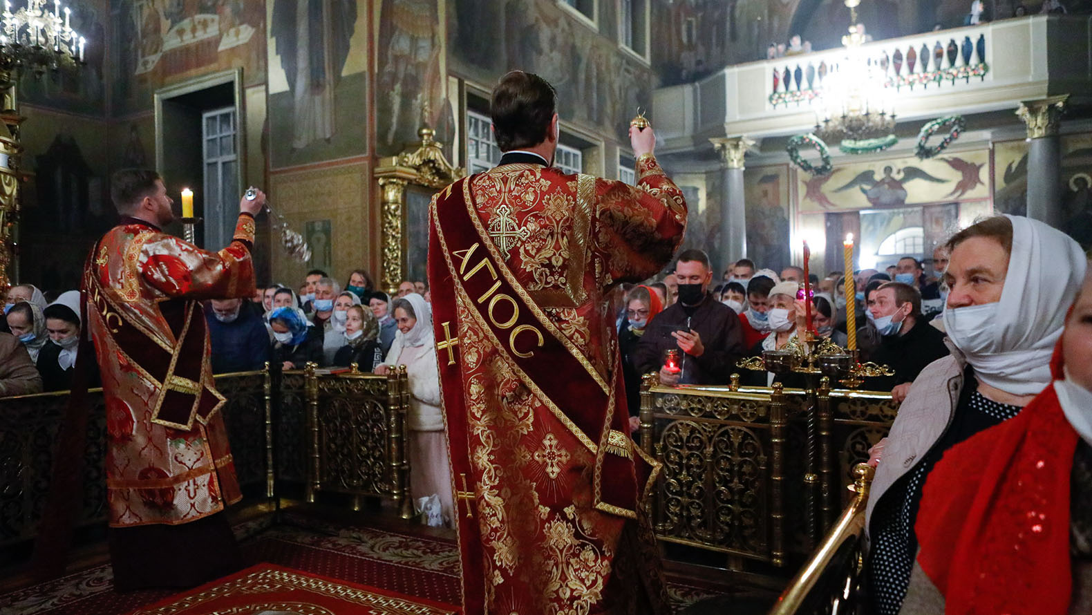 
                     Белгородцев не будут принуждать к общению со священником в случае развода 
                