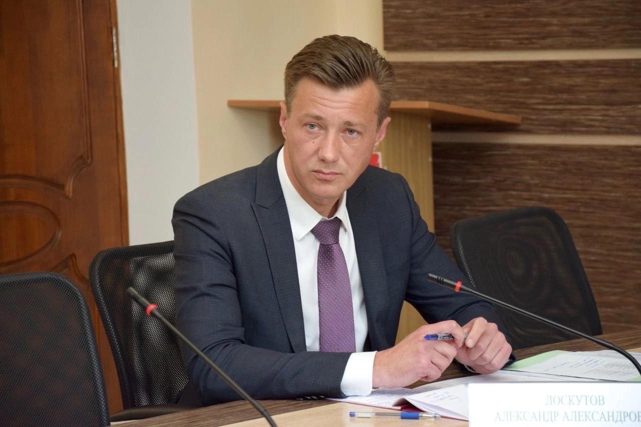 
                     Вице-мэр по ЖКХ Александр Лоскутов уволился из администрации Белгорода 
                